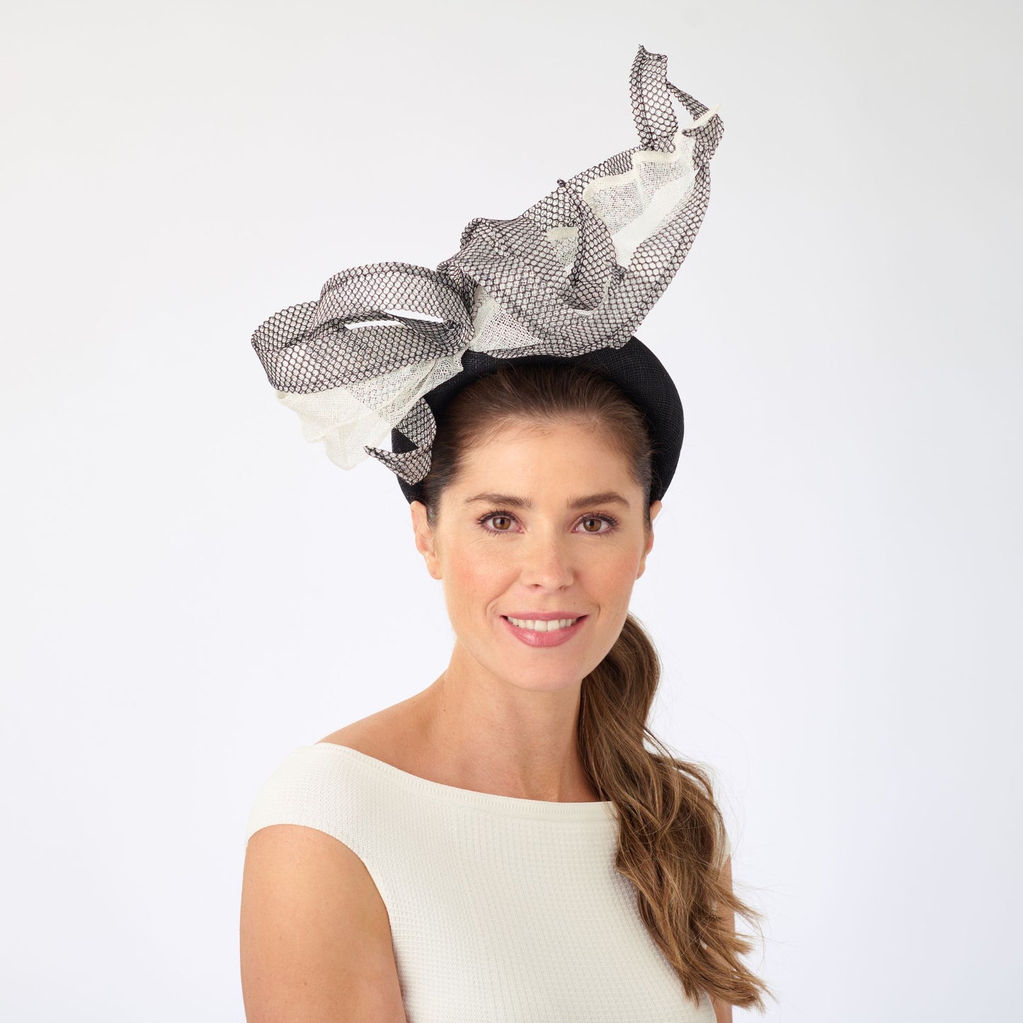 Style 101 – Black & White Sculptural Headband